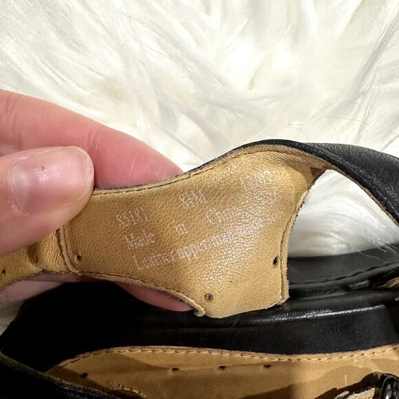 Clarks Unstructured Black Leather Sandals Sz 8.5 - Picture 7 of 9